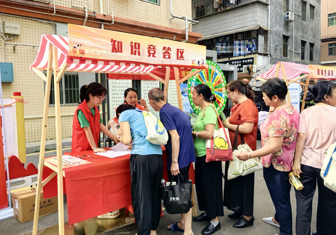 西乡街道流塘社区掀起党建新风尚!党代表进社区,便民惠民暖人心凤凰网深圳_凤凰网