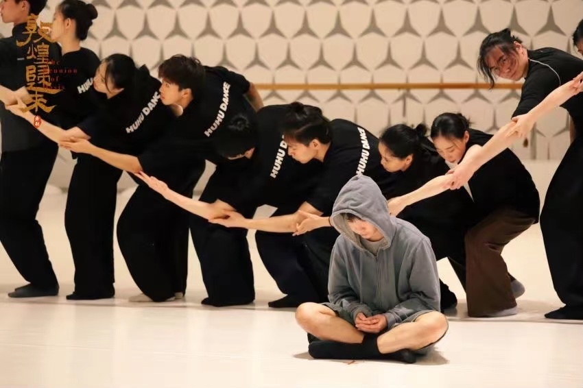 深圳&middot;光明原创舞剧《敦煌归来》8月盛大首演