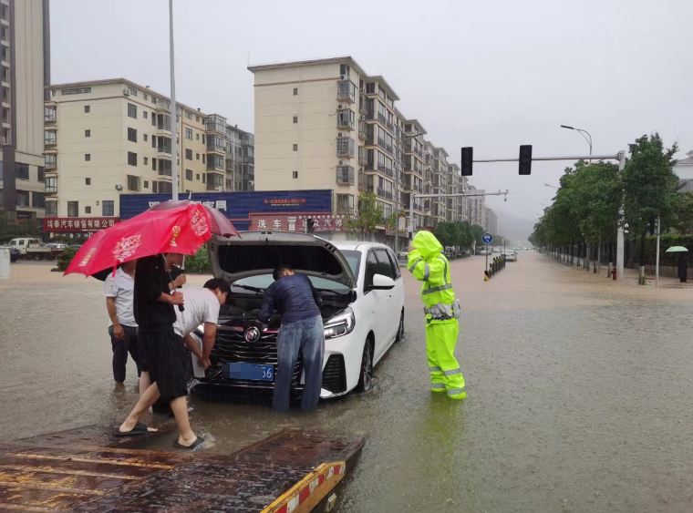 强降雨持续！防汛应急响应提升至三级！江西全力应对