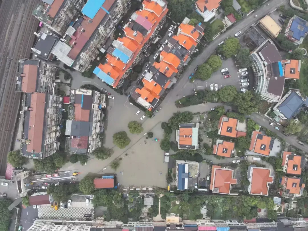 强降雨持续！防汛应急响应提升至三级！江西全力应对
