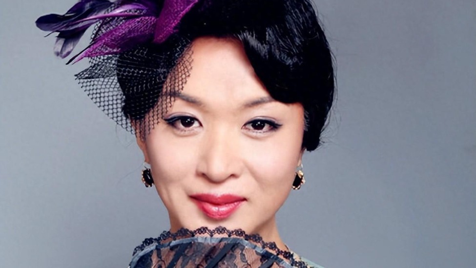 金星第一任妻子貌美如花，离婚时还身怀六甲，现在如何了？封面图