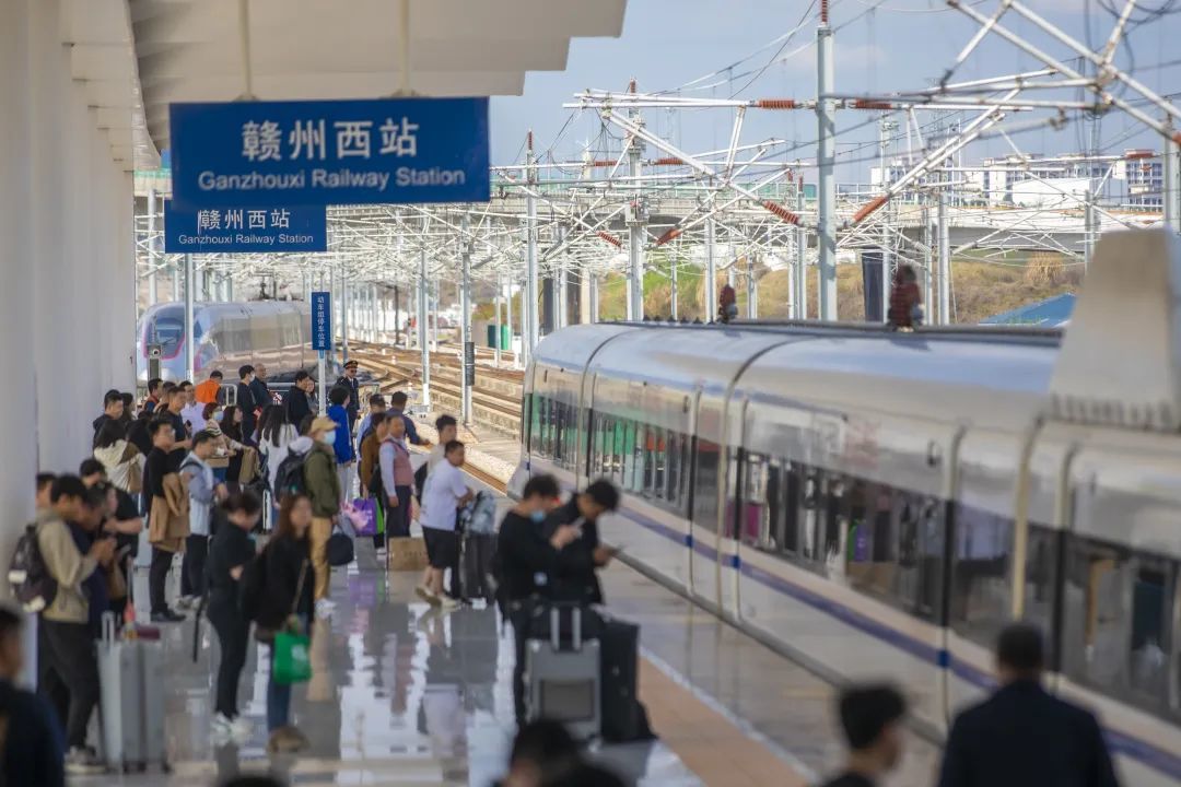 7月1日暑运正式启动 南铁预计发送旅客5656万人次