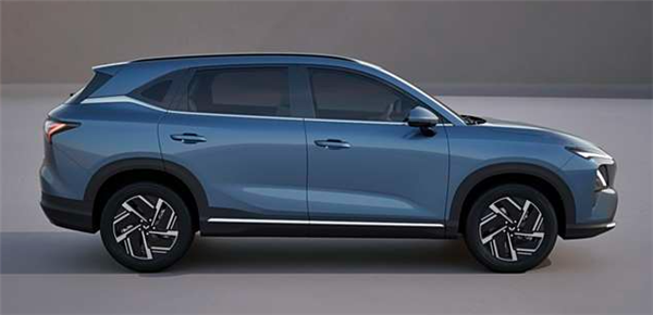 五菱首款新能源双动力SUV!五菱星光S内饰公布:8月上市