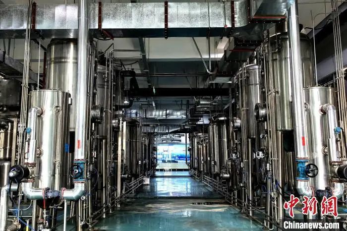 智能数字化生产车间。 吴鹏泉 摄