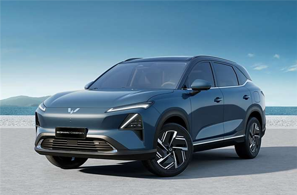 五菱首款新能源双动力SUV!五菱星光S内饰公布:8月上市