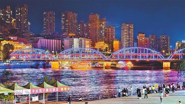 兰州中山桥夜景迷人