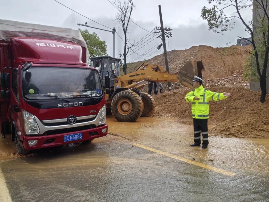 强降雨持续！防汛应急响应提升至三级！江西全力应对