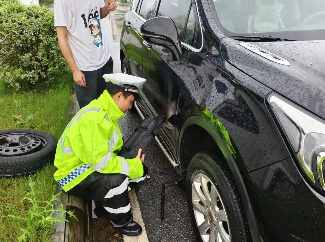 强降雨持续！防汛应急响应提升至三级！江西全力应对