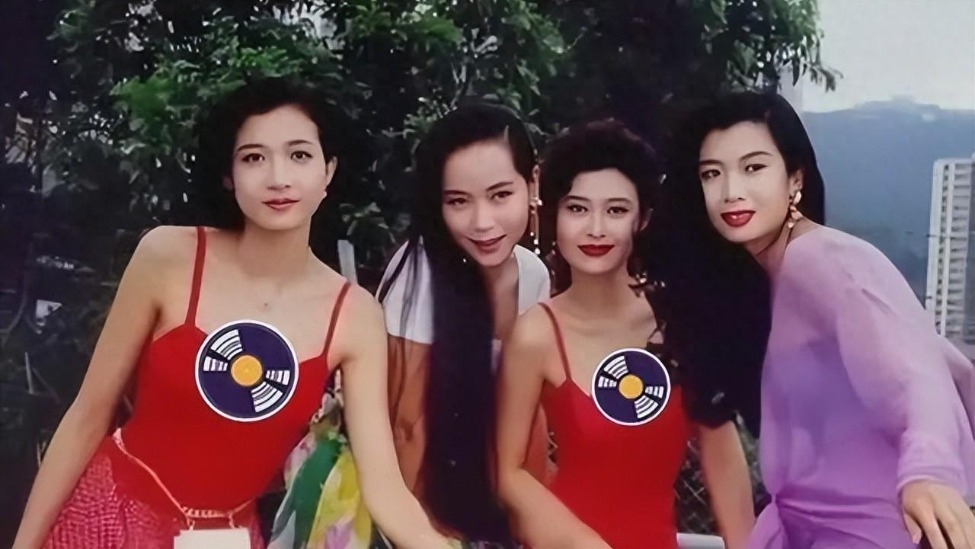 香港小姐风月片的鼻祖 邱月清，终究还是火不过叶玉卿封面图