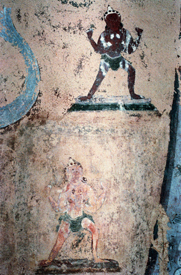 莫高窟465洞窟是从未开放过的重要洞窟之一。其内主要珍藏有关佛教密宗的壁画。它们属元代（公元1206—1368年）壁画之精华，具有很高的艺术价值。图为修复后的被盗壁画之二明王像（下）。新华社记者　李生才　摄（1989年10月7日发）