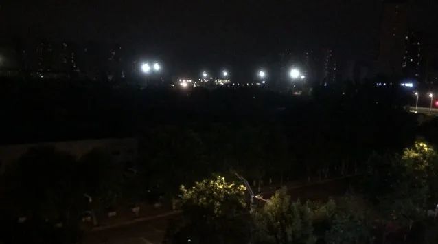 玉山县仙岩镇居民反映购买客运站地皮建房后无法办证