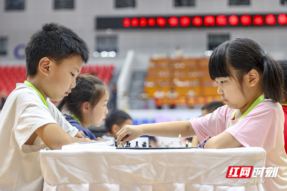 6月23日，湖南农业大学体育馆，正在比赛的选手。