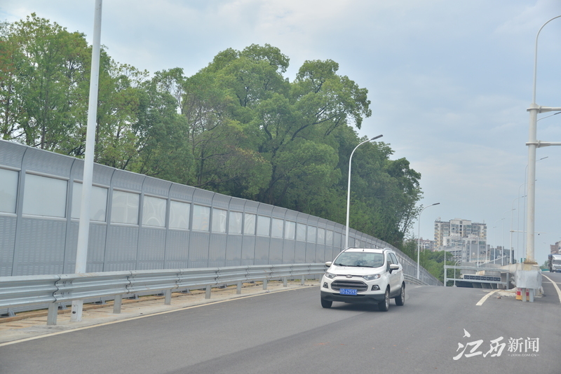 破解出行难 南昌枫生快速路与双港大道互通立交两匝道通车凤凰网江西_凤凰网
