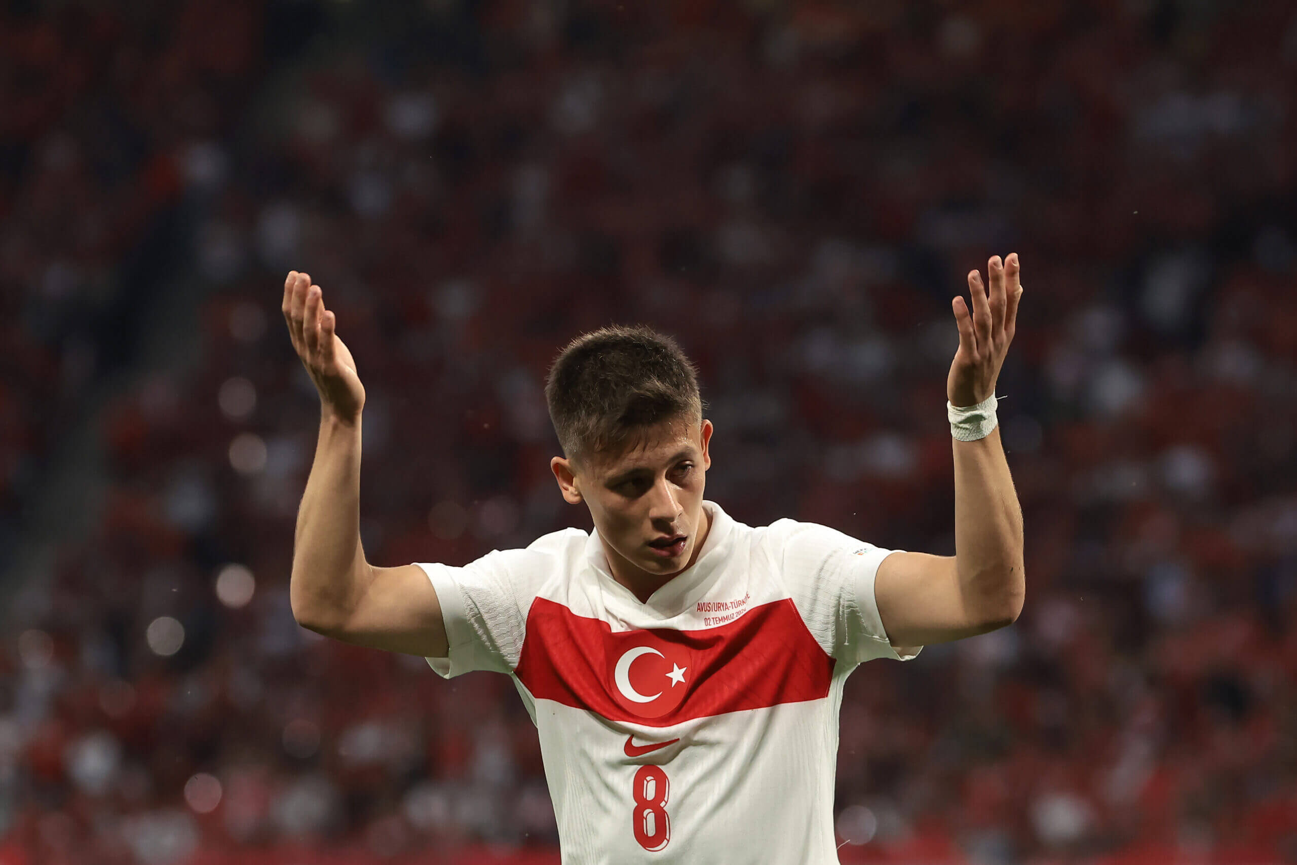居莱尔激励土耳其球迷