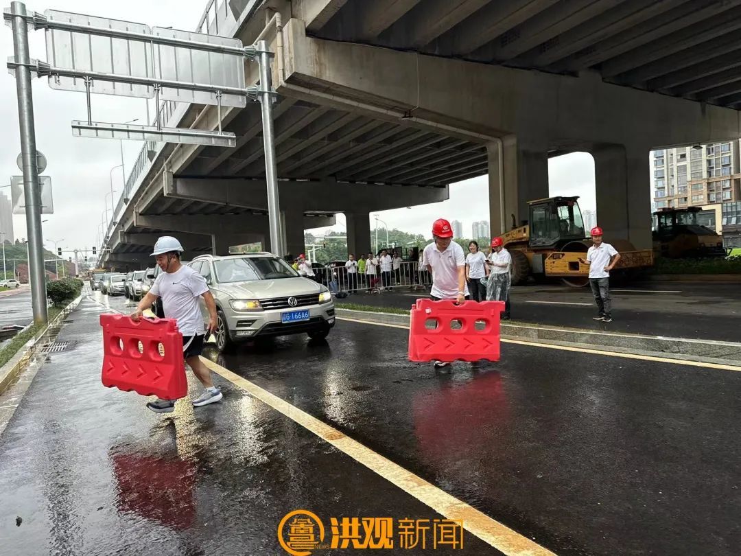 南昌洪州大桥通车了！市民大赞：路面宽敞，太方便啰！