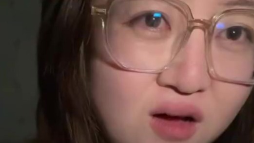 妈妈深夜发视频哭诉给孩子买凉鞋比价好几天，网友：不要让几块钱毁掉你的人生