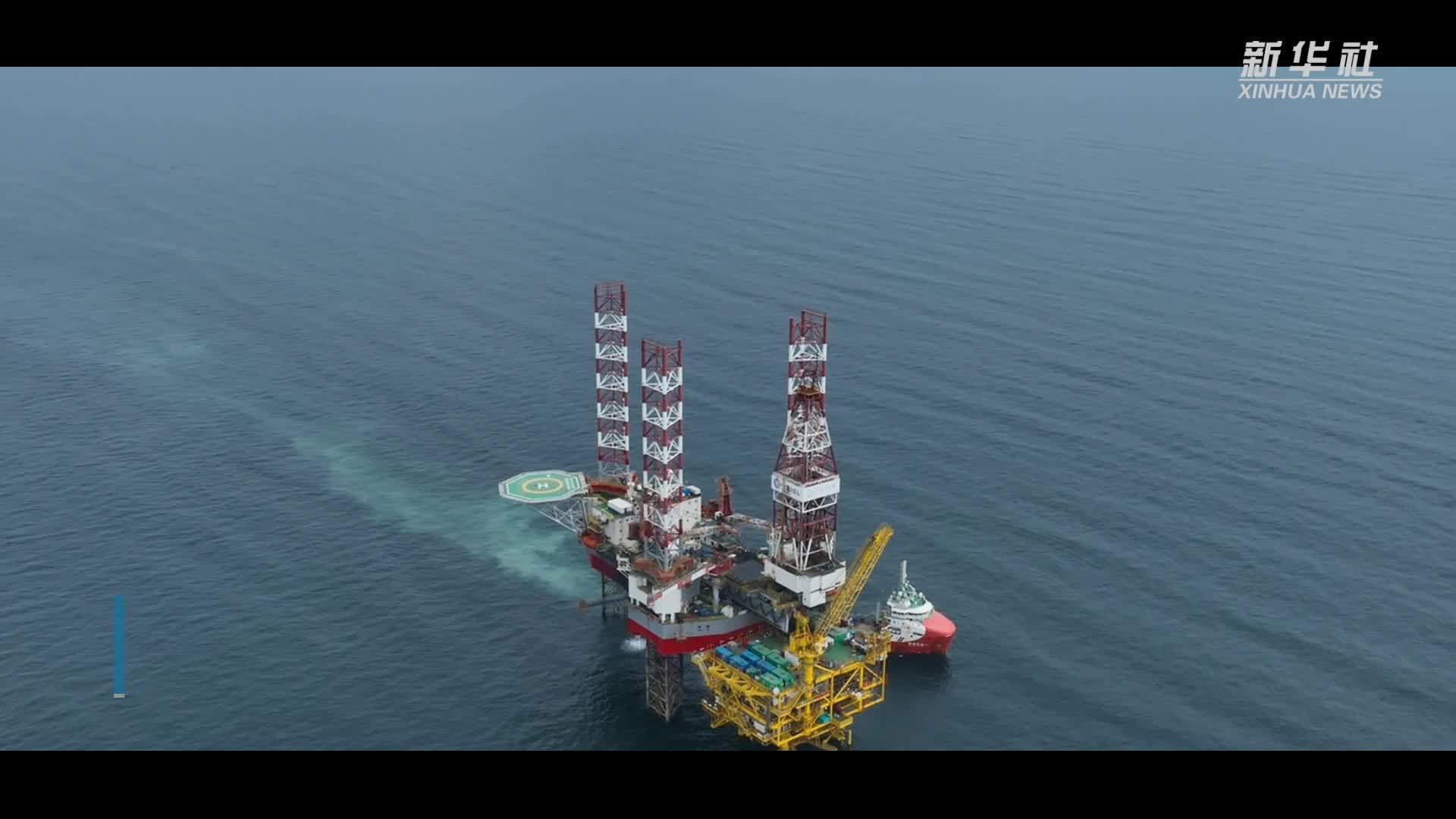 我国海上首个全方位绿色设计油田投产