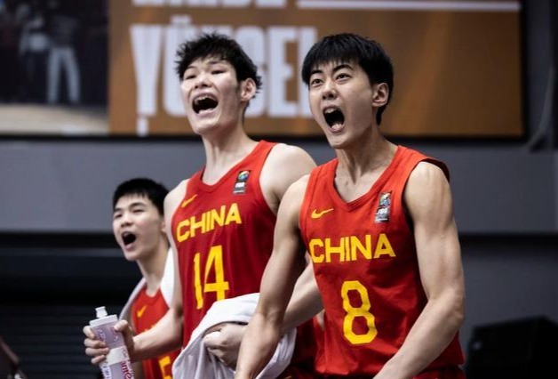 超级爆冷！中国男篮15分大逆转世界第2