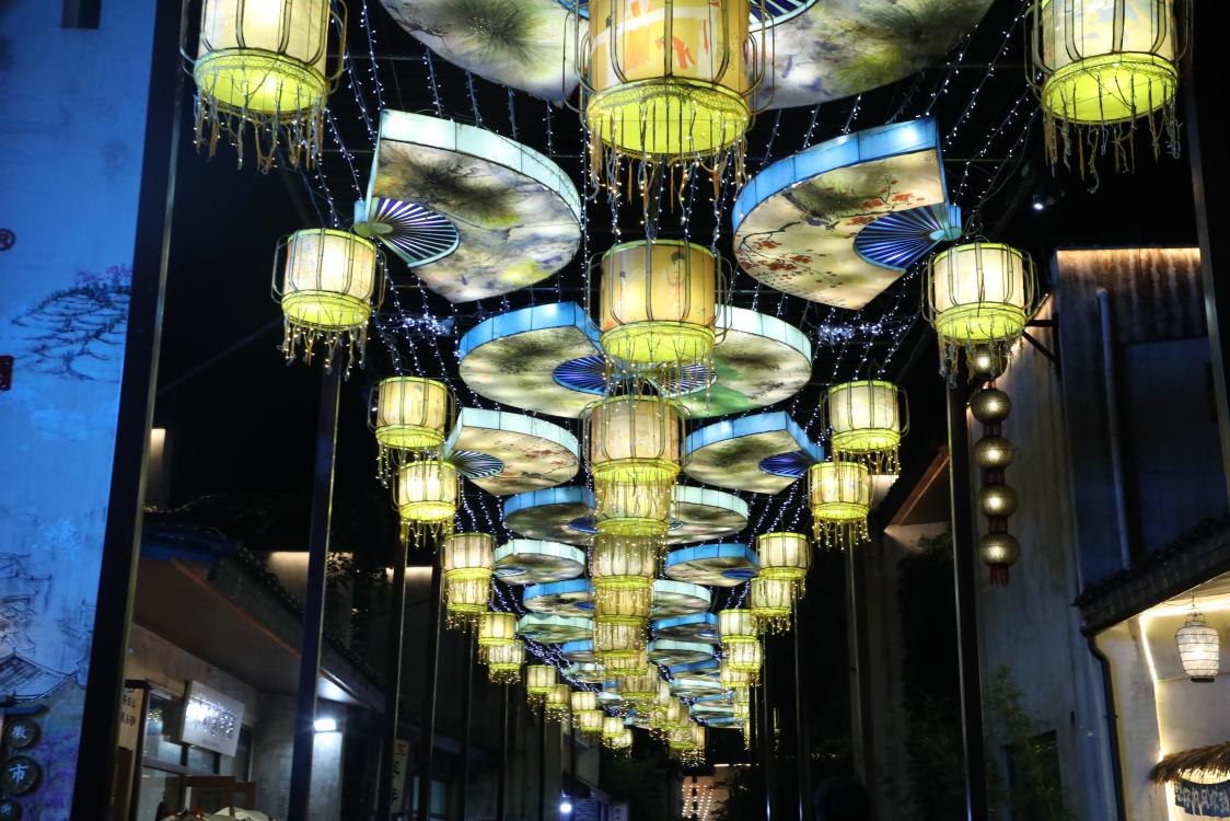 婺女洲：点亮婺源“夜经济” 焕发文旅新活力