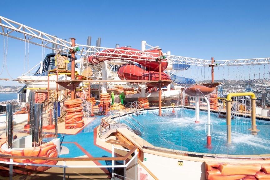 “亚洲旗舰”MSC荣耀号配备了精彩纷呈的户内外娱乐设施