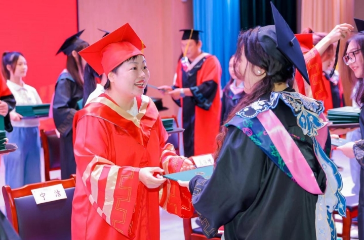 江西师范大学科学技术学院2024年毕业典礼暨学位授予仪式举行