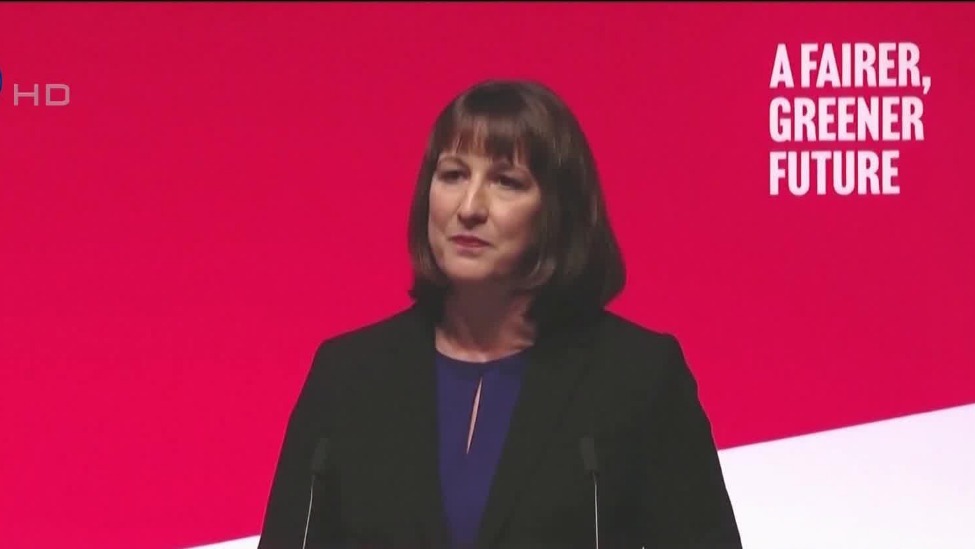 英国首位女财相：主张公共财政“钢铁纪律”，与“铁娘子”相提并论