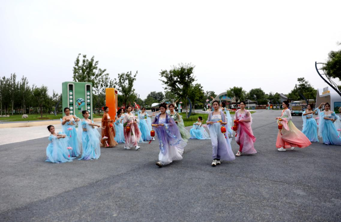 7月8日晚，“大美衡水 湖韵千年”大型沉浸式实景演出，仙子迎宾实景表演。王铁良 摄