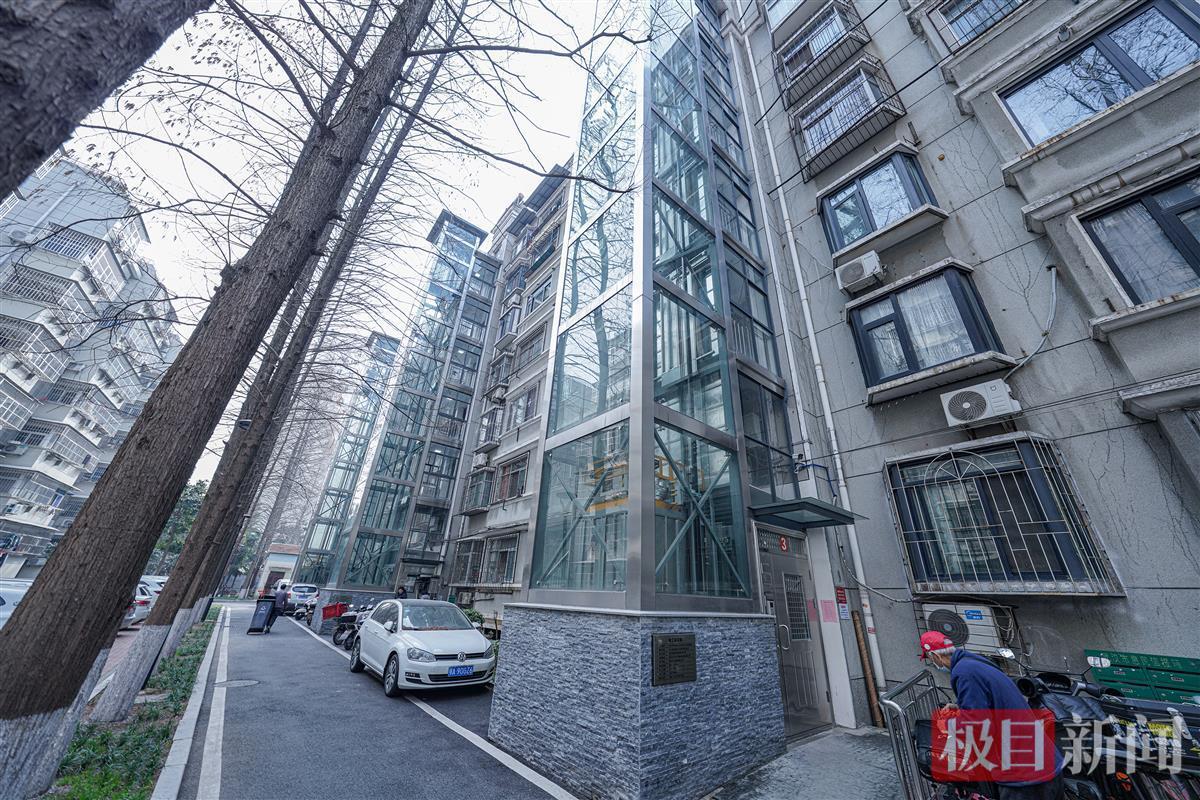 1363113_老小区换新颜7栋楼房23个单元_4.JPG