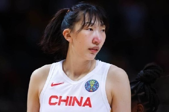 韩旭谈张子宇：期待她早日加入中国女篮，她打五号位我四号位_凤凰网