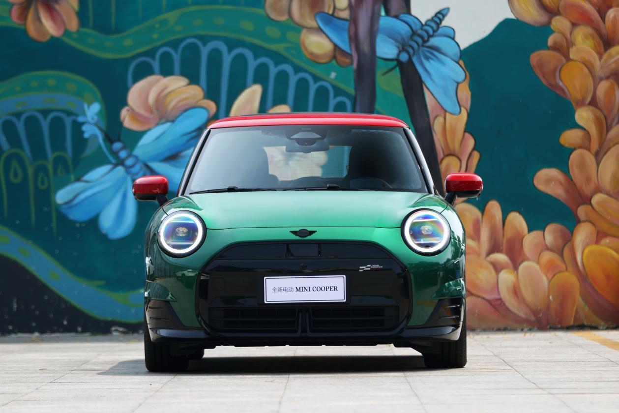 纯电动MINI COOPER正式上市 售价18.98-26.68万元