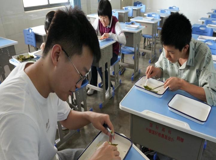 数字赋能中的协同育人——上海市格致中学助力大别山科学教育