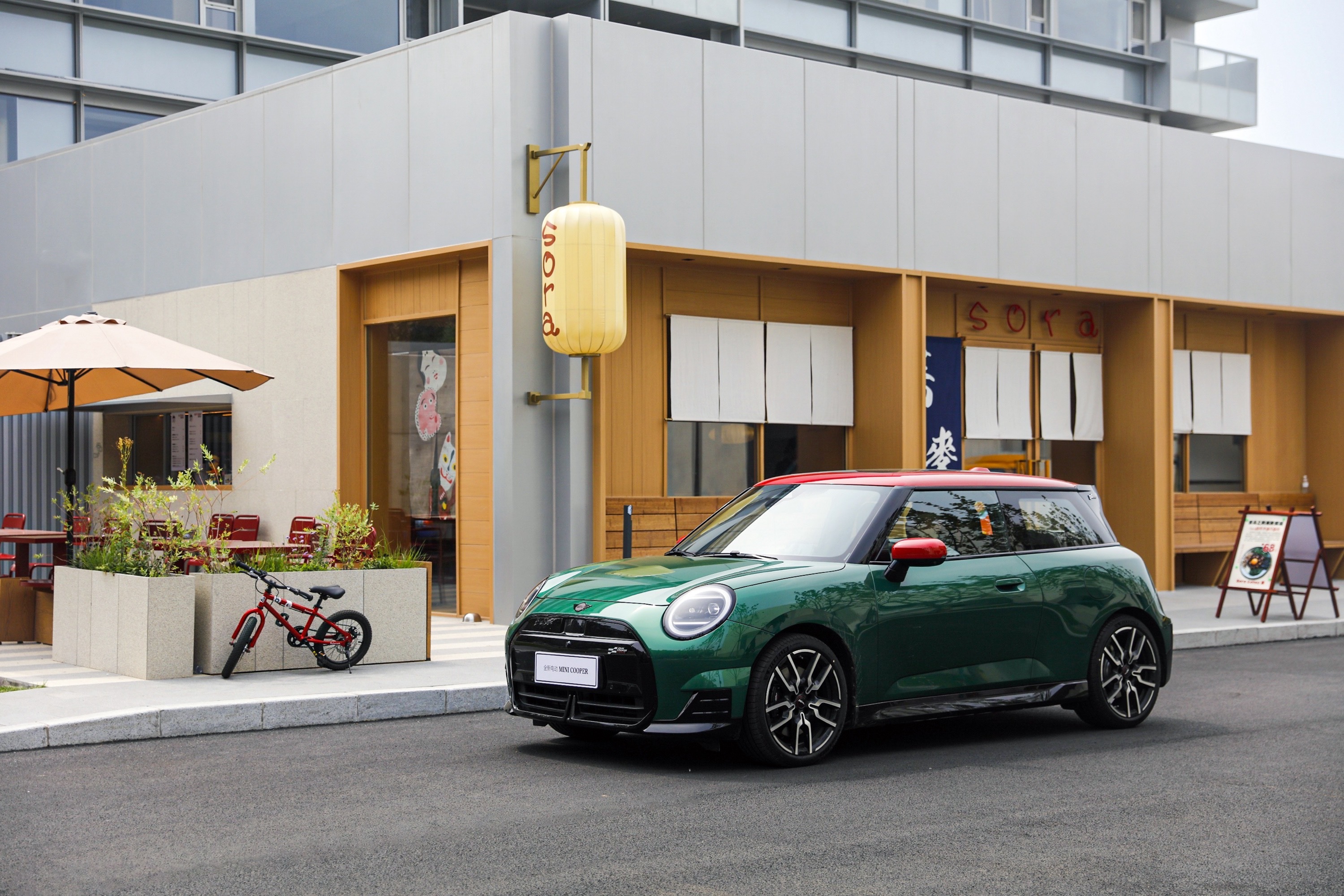 纯电动MINI COOPER正式上市 售价18.98-26.68万元