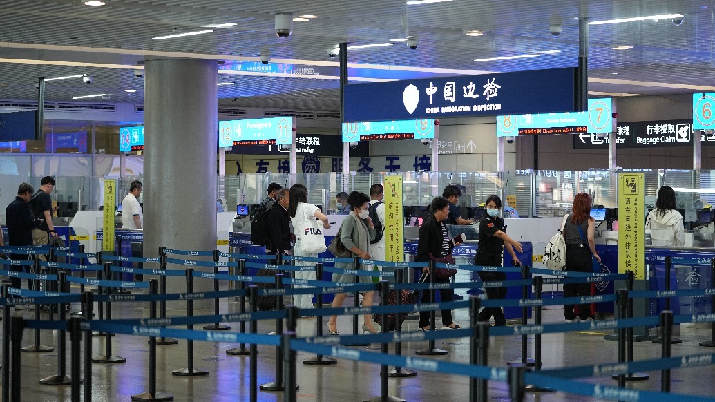 上半年南京空港口岸免签入境的外籍旅客同比增长近50倍