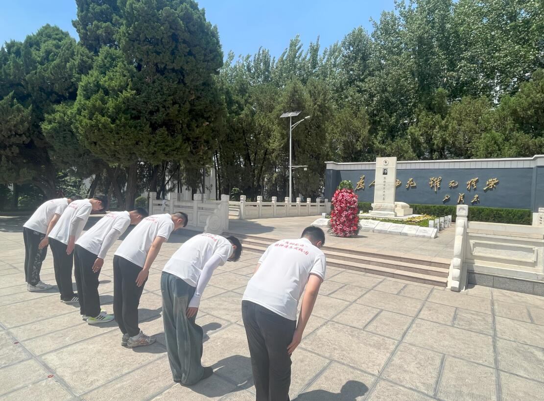 江苏安全技术职业学院实践队走进兰考,追寻焦裕禄精神