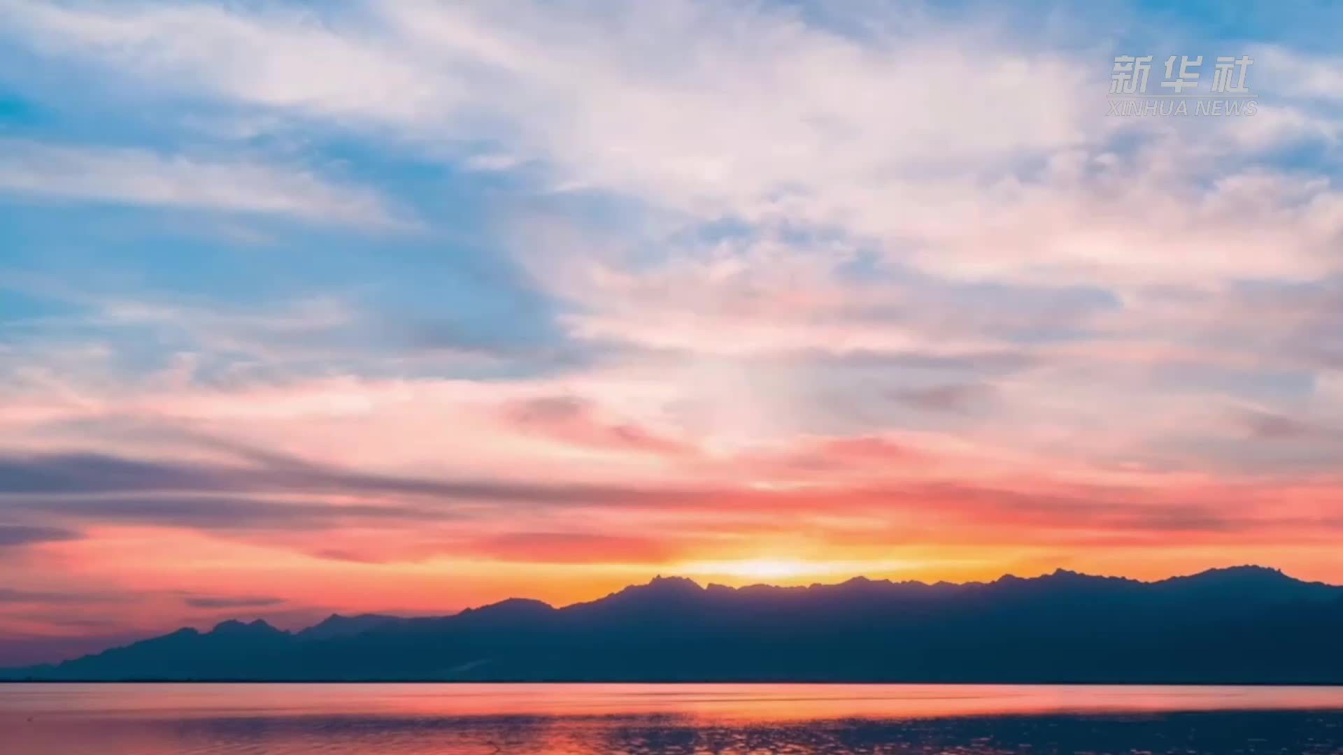 千城胜景｜夕阳下的哈素海