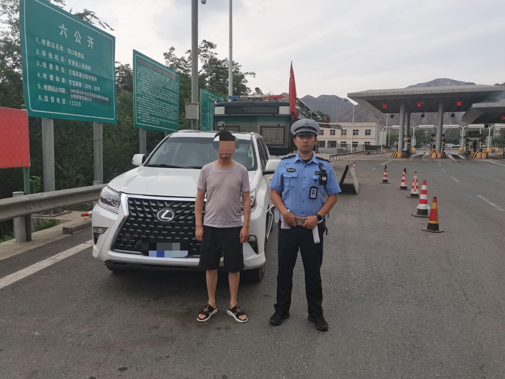 兰州公安交警张家寺高速公路大队供图