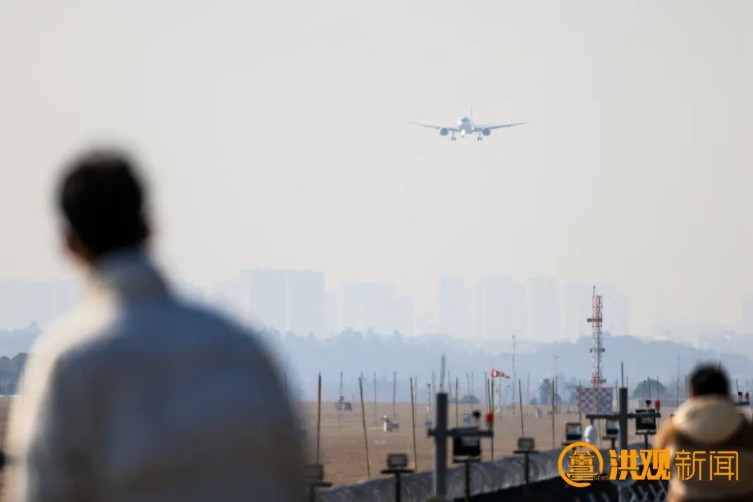 2023年1月，C919首次在昌北国际机场亮相