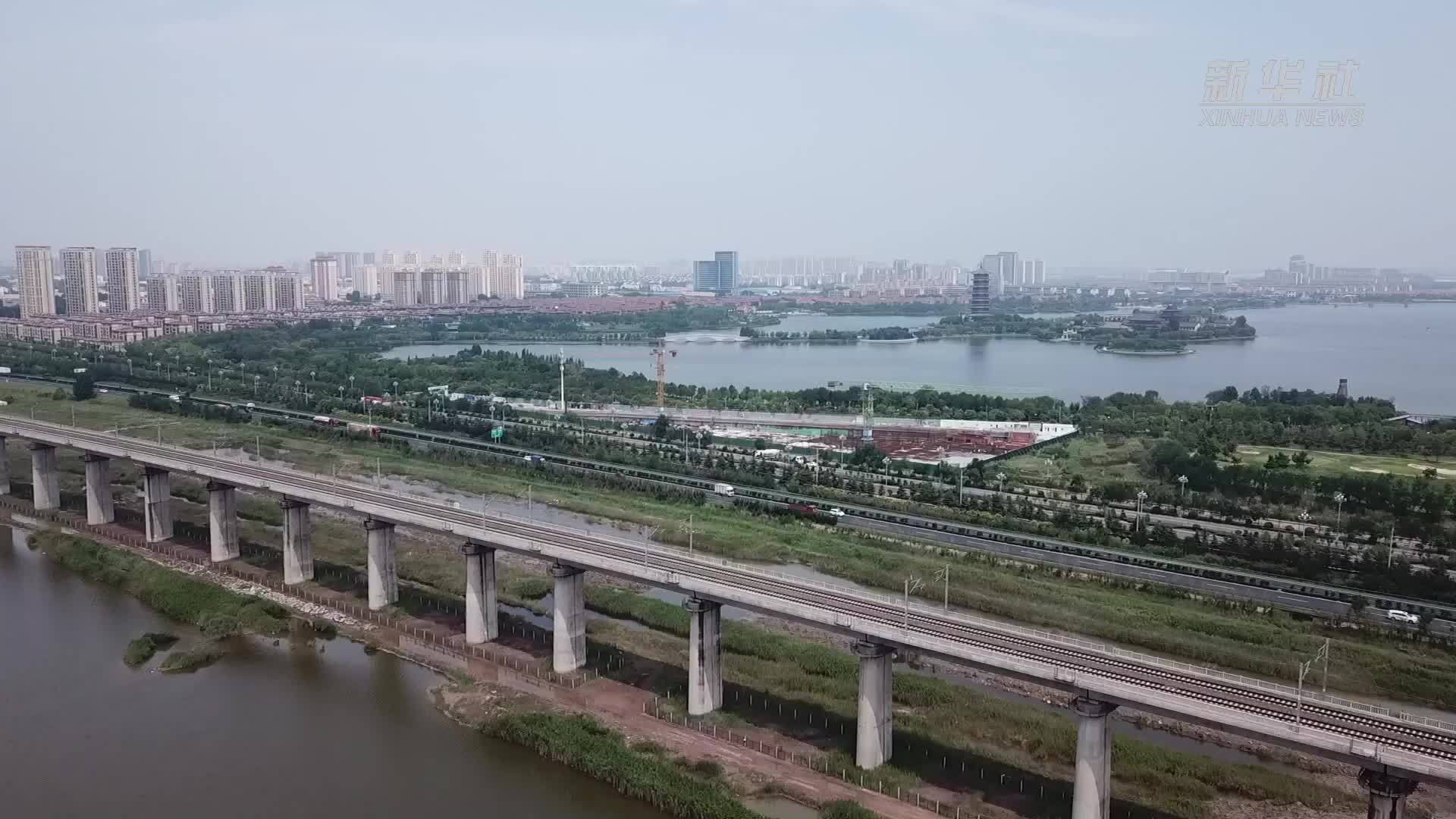 新华全媒+｜上合示范区：依托“海陆空铁”打造国际物流大通道