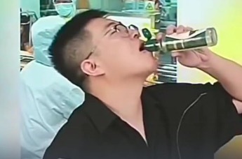 直播间卖食用油现状：多品牌纷纷解释，主播喝油自证品质
