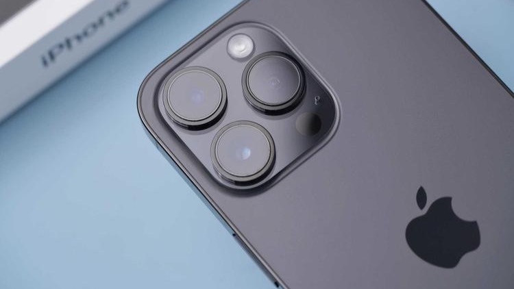 iPhone 15系列等升級iOS 18後問題頻發，續航下降嚴重