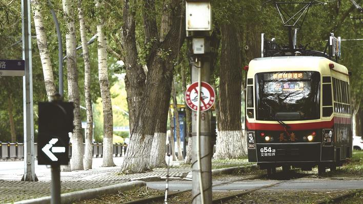 54路文旅专线有轨电车 本版图片 小红书创作者“阿无”供图