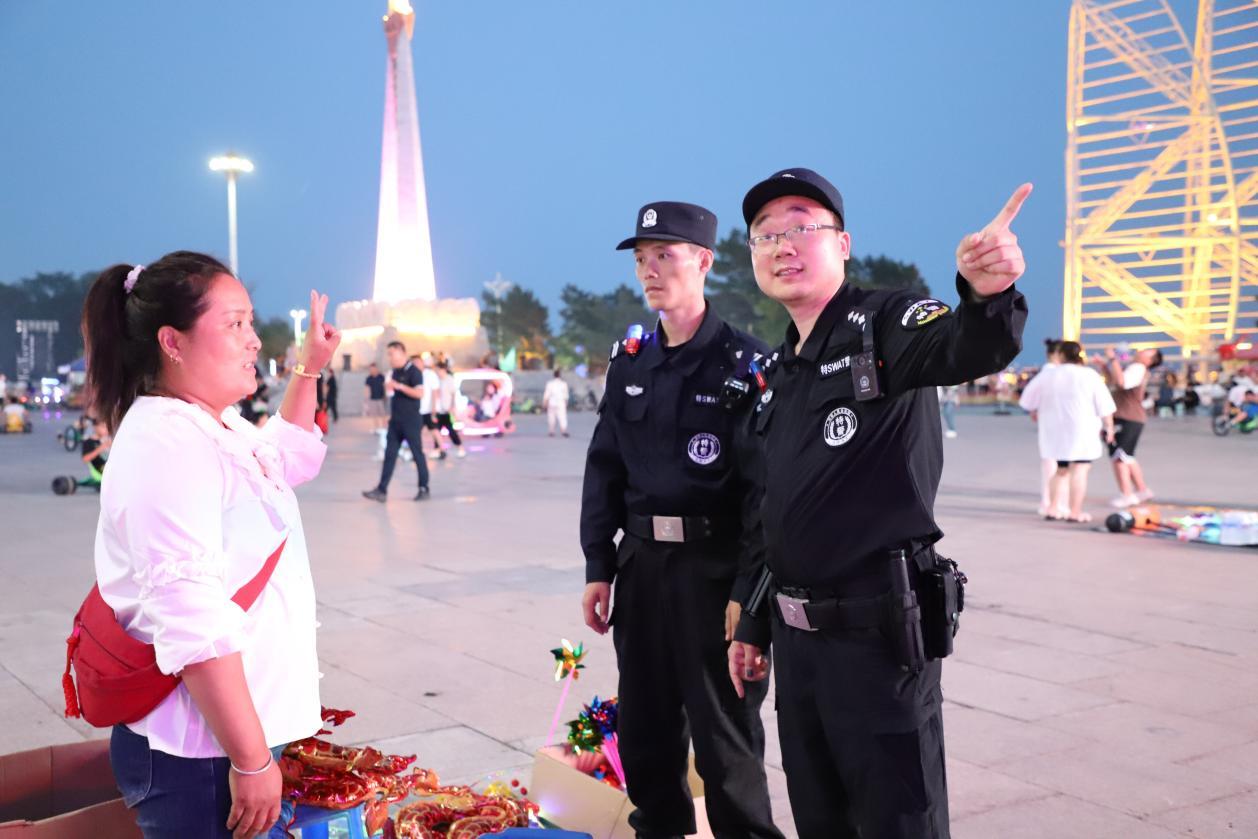 冰城公安:守护当"夏"把平安答卷写在群众心中凤凰网黑龙江_凤凰网