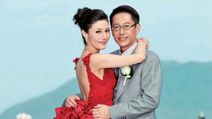 每月200万生活费不够花？李嘉欣夫妇亏本卖房，昔日过亿豪宅只卖6000万封面图