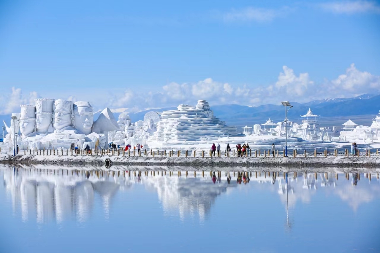 “百万”锦鲤诞生！天空之镜茶卡盐湖景区迎来第100万名游客