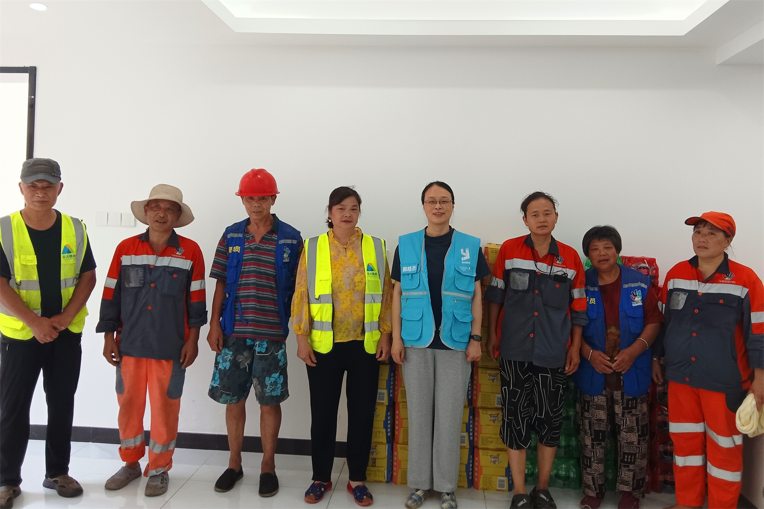 鄞州宁舟社区网格员心系垃圾分类督导员