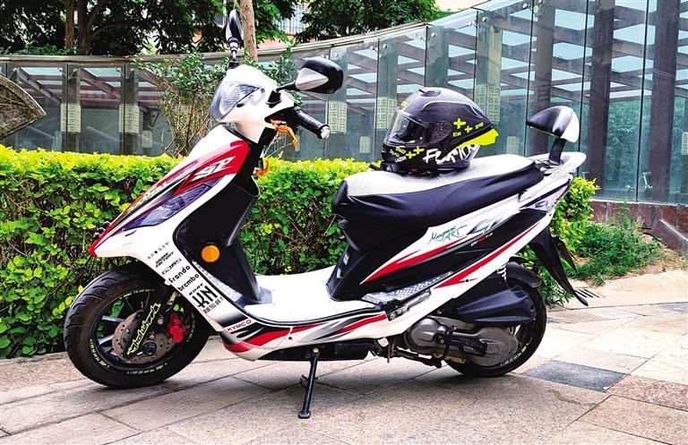 踏板车是市内交通的热门车型