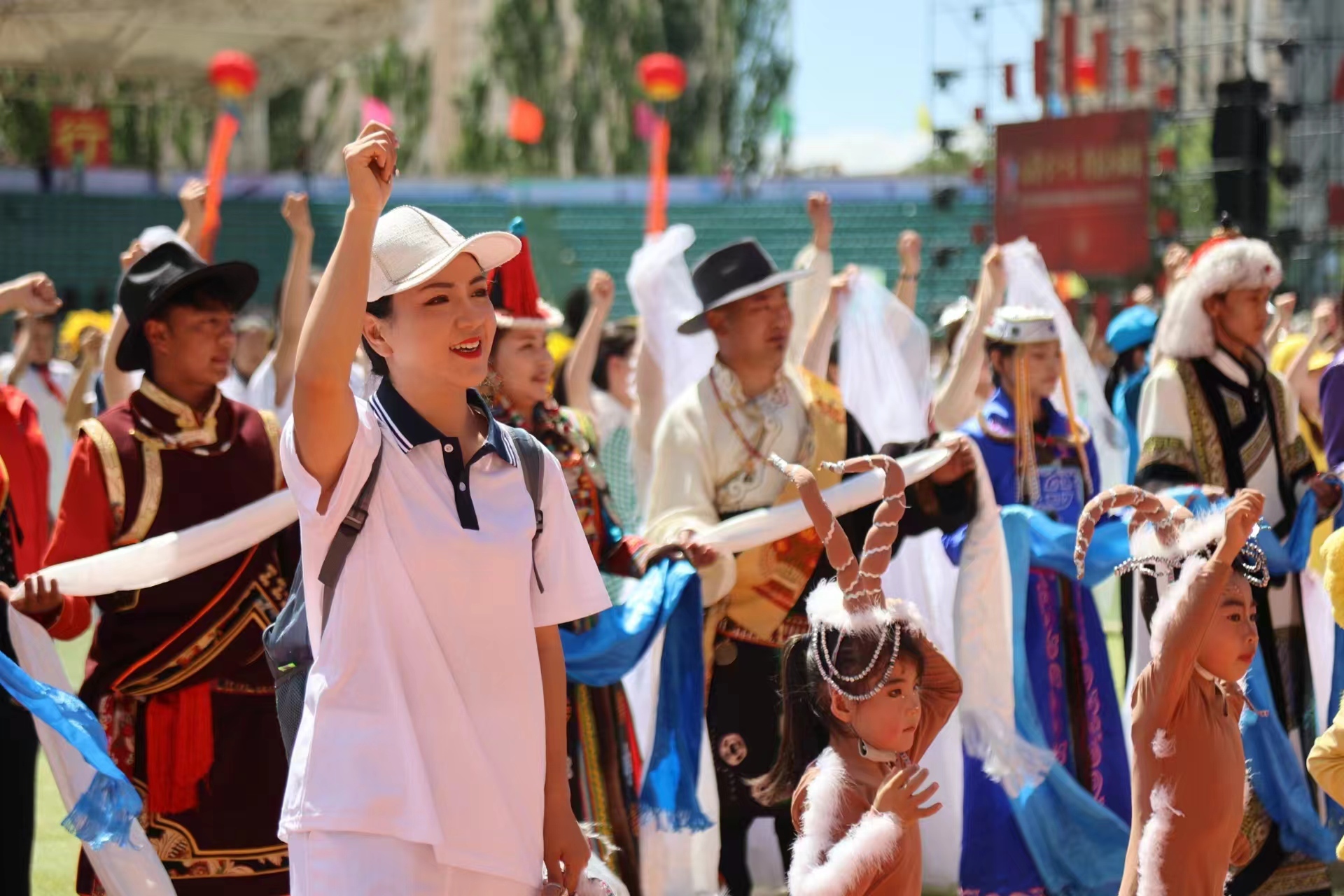 格尔木庆祝海西蒙古族藏族自治州成立70周年系列活动拉开帷幕