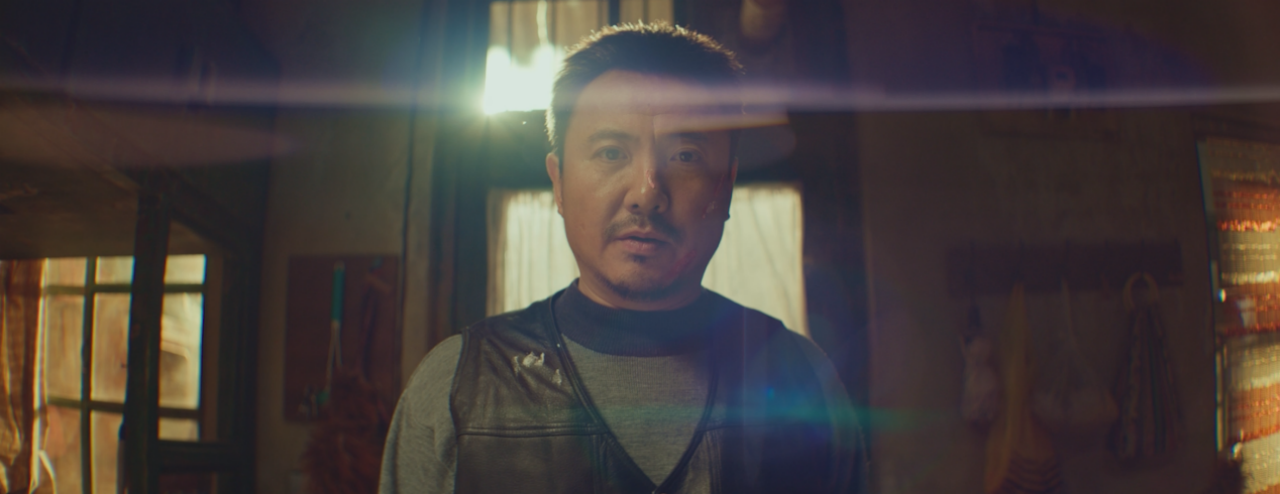 马成钢(沈腾 饰)