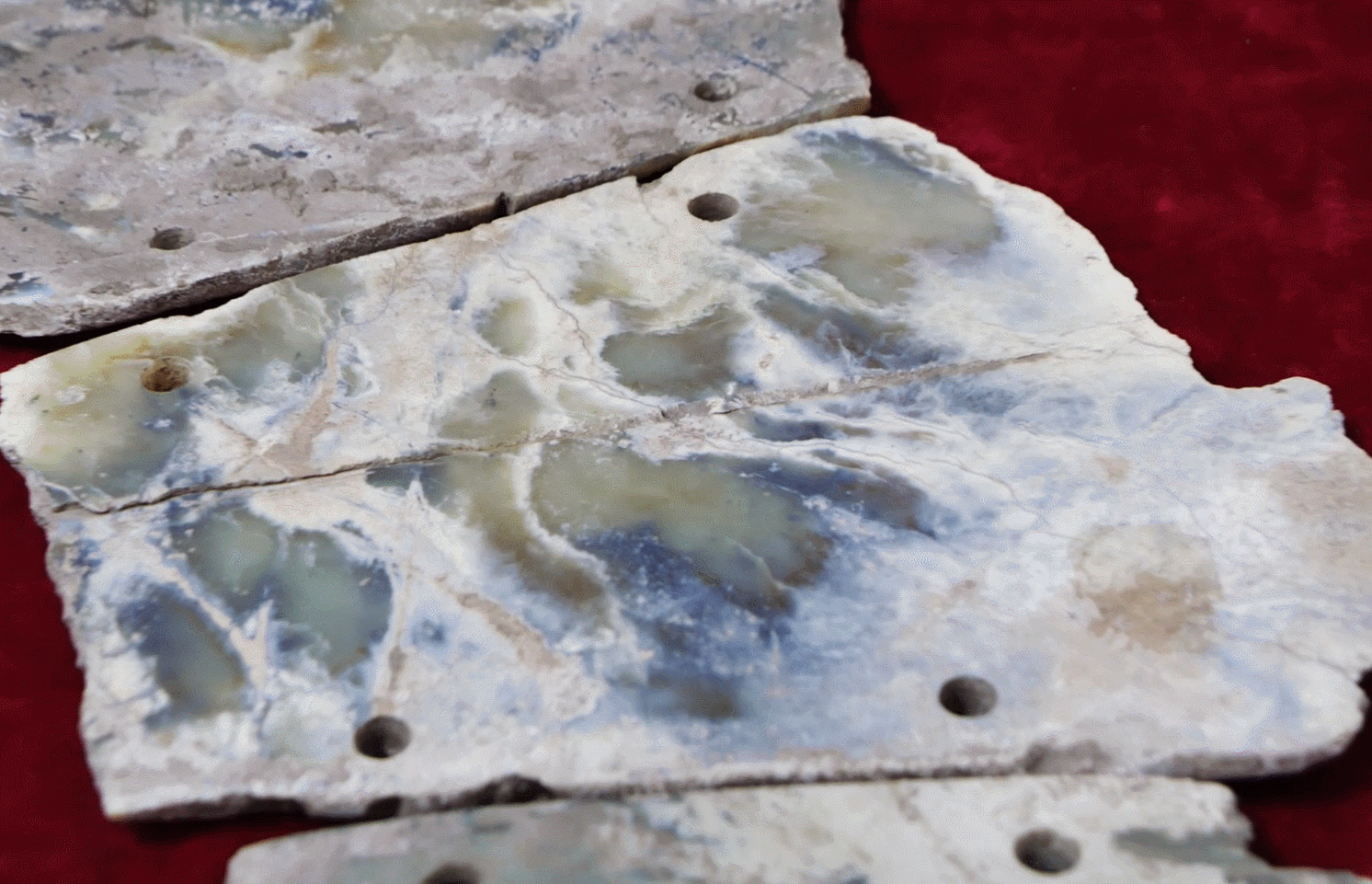 你见过最大的玉璧有多大 古代工匠炫技之作一眼入坑