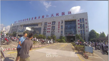 男子被毒蛇咬伤 龙南交警上演9分钟“紧急救援”